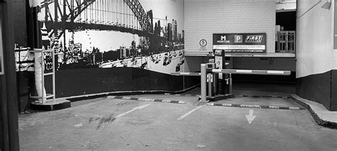 meriton bathurst st parking <mark> Sydney, NSW 2000, AU</mark>